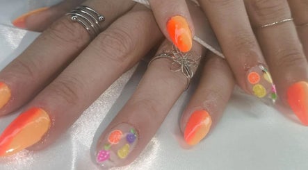 You and Me Nails, bild 3