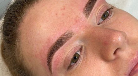 The Brow Studio Collective imagem 2