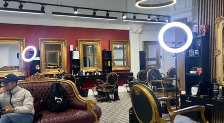 LucasZayat Barber image 2