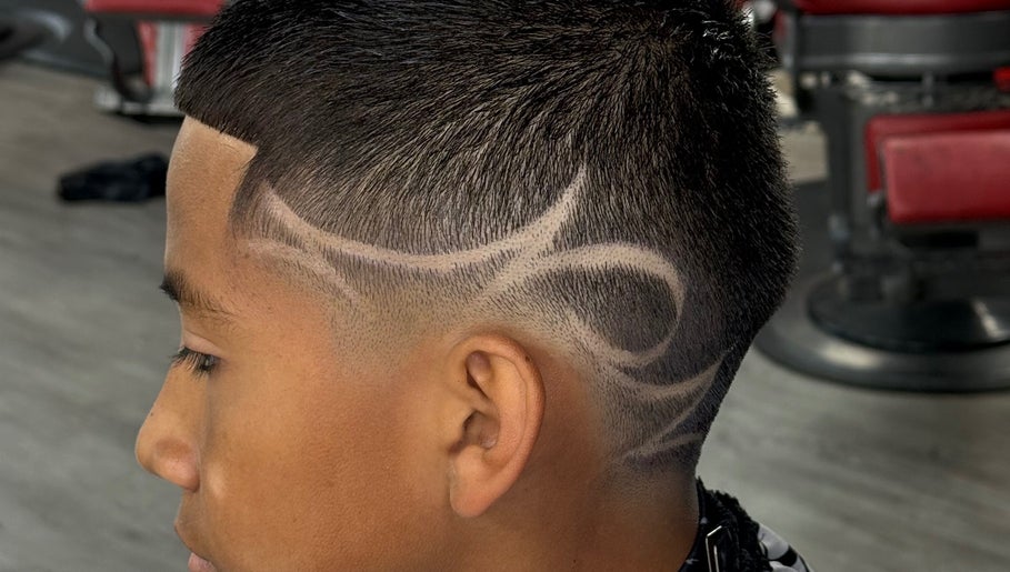 v8 blendz barbershop image 1