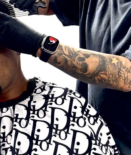 v8 blendz barbershop image 2