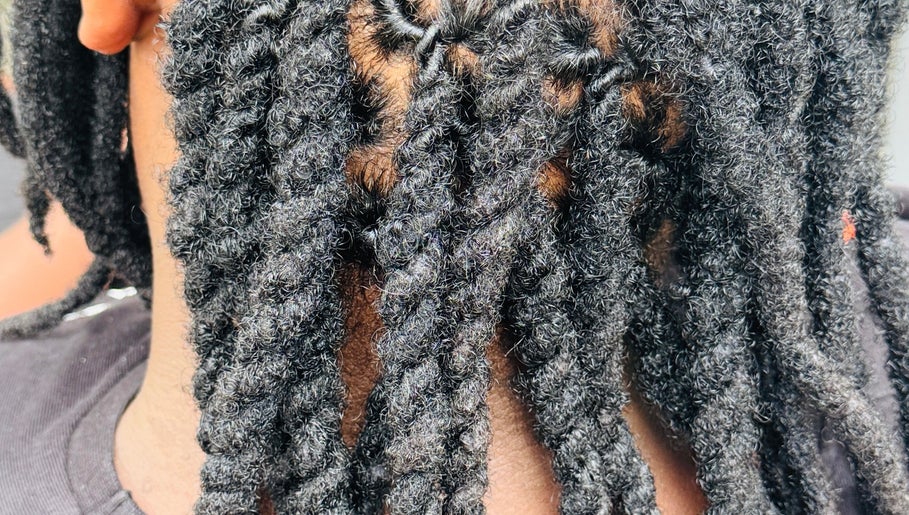 Collins dreadlocks image 1