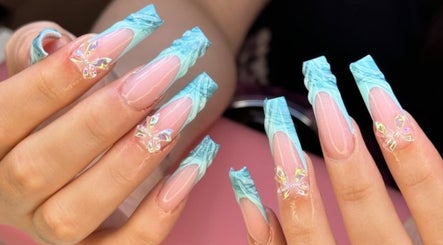 Gambar Pearl St Nail Head Spa & Hair 3