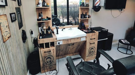 The Koog Barber