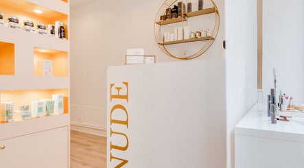 Institut Nude