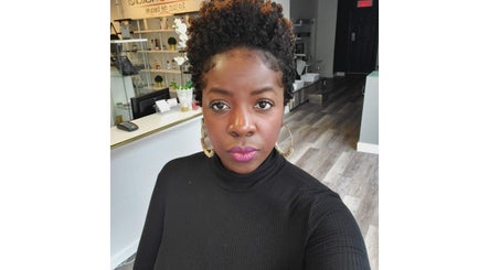 Nirva Hairstylist