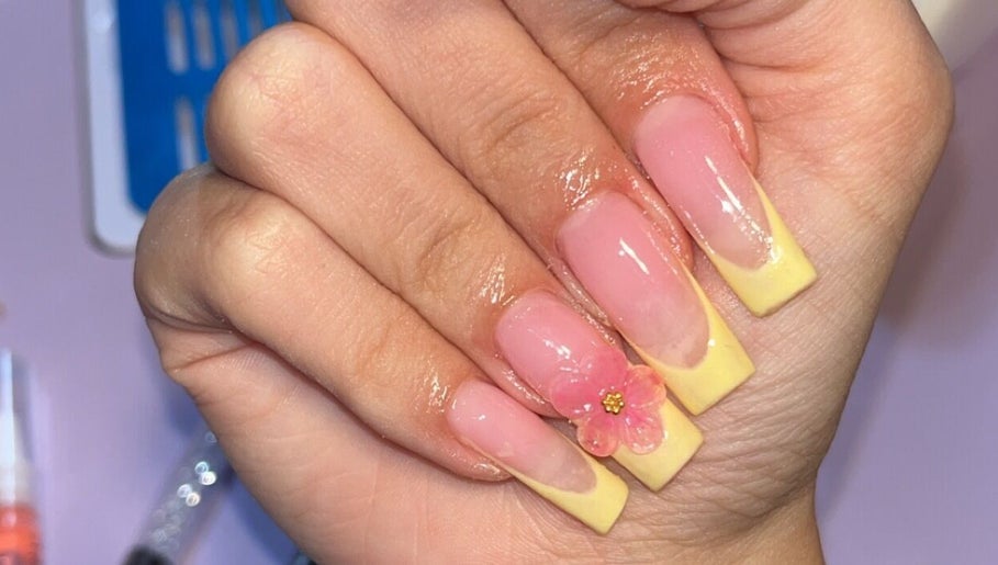 NailsByHailey, bilde 1