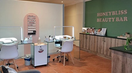 Honey Bliss Beauty Bar