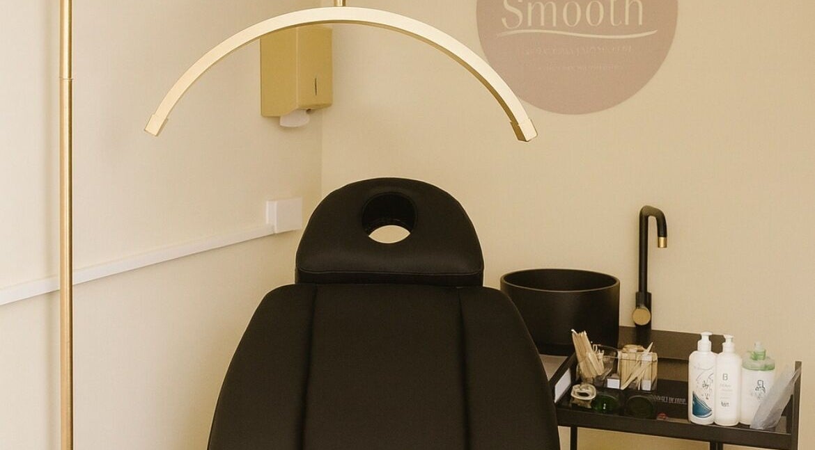 Luxurious treatment room at Hello Smooth in Brentwood, England, GB, featuring modern spa amenities.