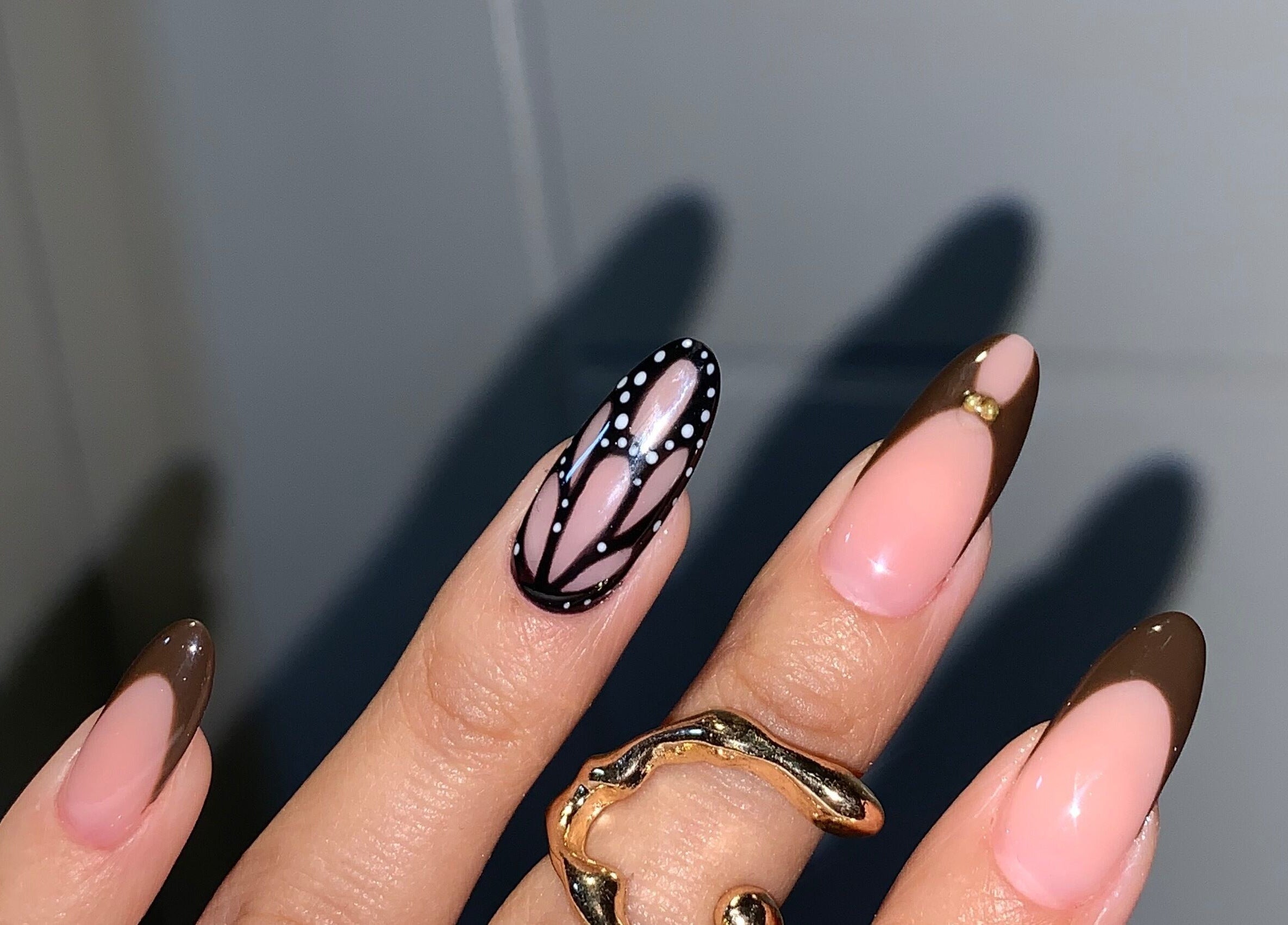 Diseño de uñas elegante con detalles en OriaNails | BASE RUBBER | BUILDER GEL | POLYGEL, Miraflores, Provincia De Lima, PE.