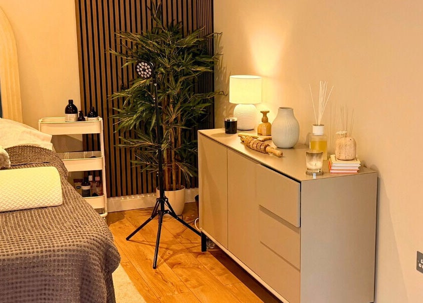 Relaxing treatment room at Sculpt Labs - Marple in Stockport, England, GB with calming decor and soothing ambiance.