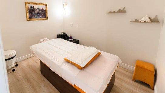 Happy Yorkvill Foot Spa