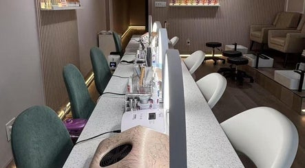 Zoey Beauty Bar image 3
