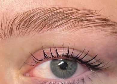 Close-up of expertly shaped eyebrow at Jessica Kelly in Huyton, England, GB, highlighting beauty and precision.