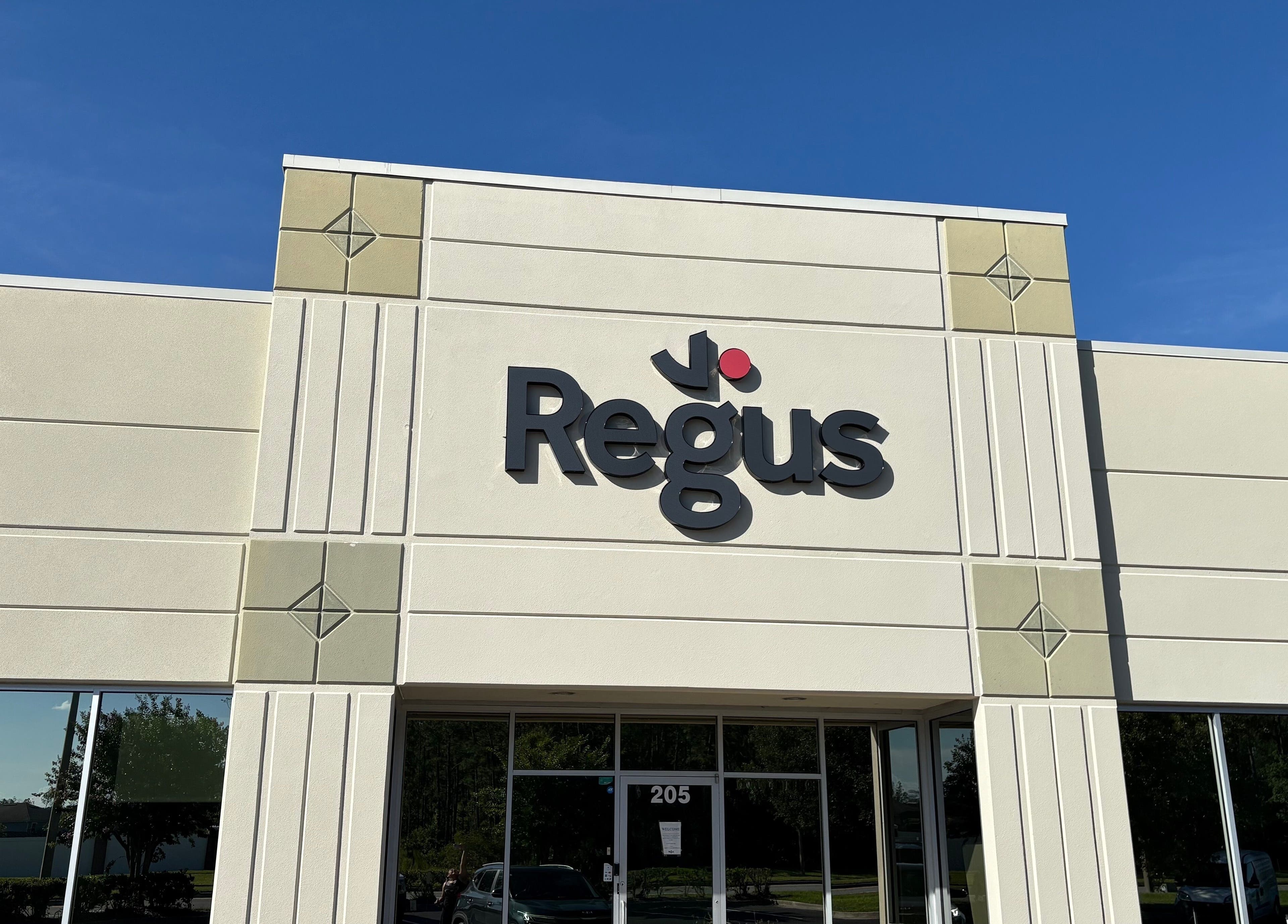 Exterior view of MiTime Massage LLC, Fleming Island, Florida, US showcasing a modern facade.