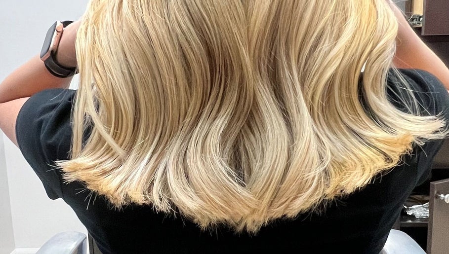Kylie Studio Salon slika 1