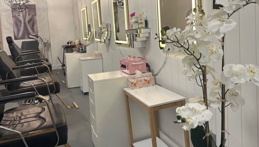 AySecrets West Palm Beach Threading Spa image 1