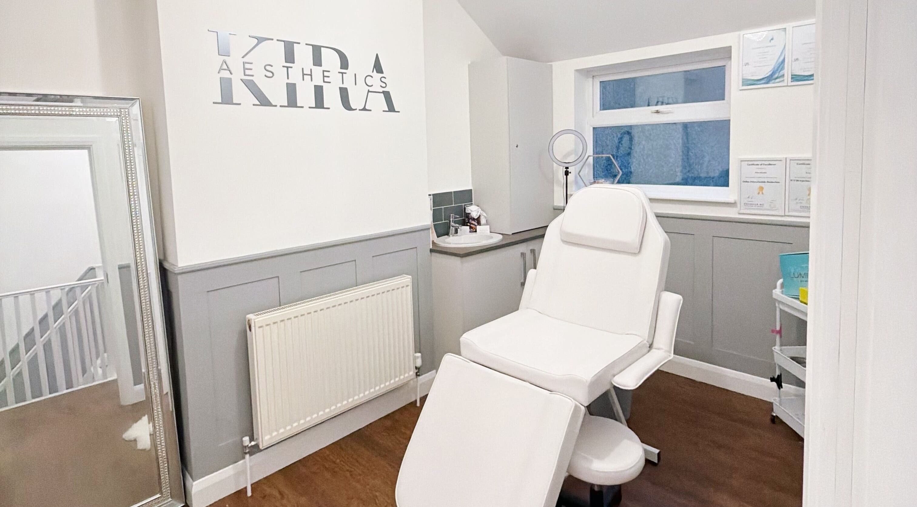 Tranquil treatment room at Kira Aesthetics in Coalville, England, GB featuring a white treatment chair.