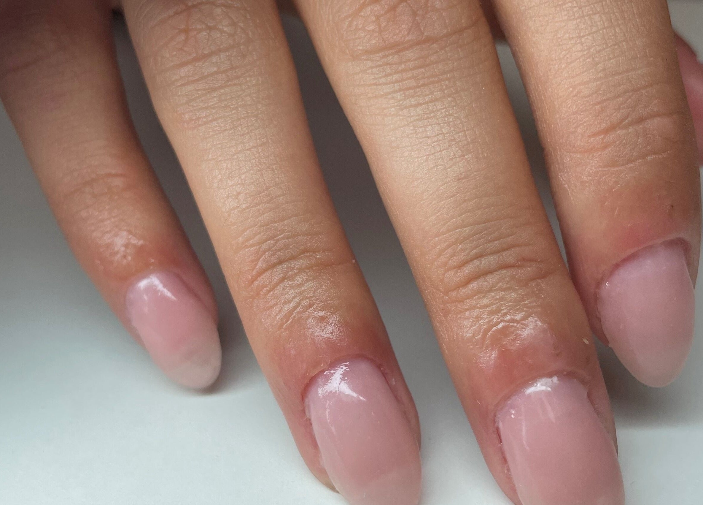 Unhas bem cuidadas na Ninails, Felgueiras, Porto, PT, exibindo manicure moderna e elegante.