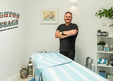 Relaxing massage room at Brighton Massage, Brighton And Hove, England, GB, with a therapist ready to assist.