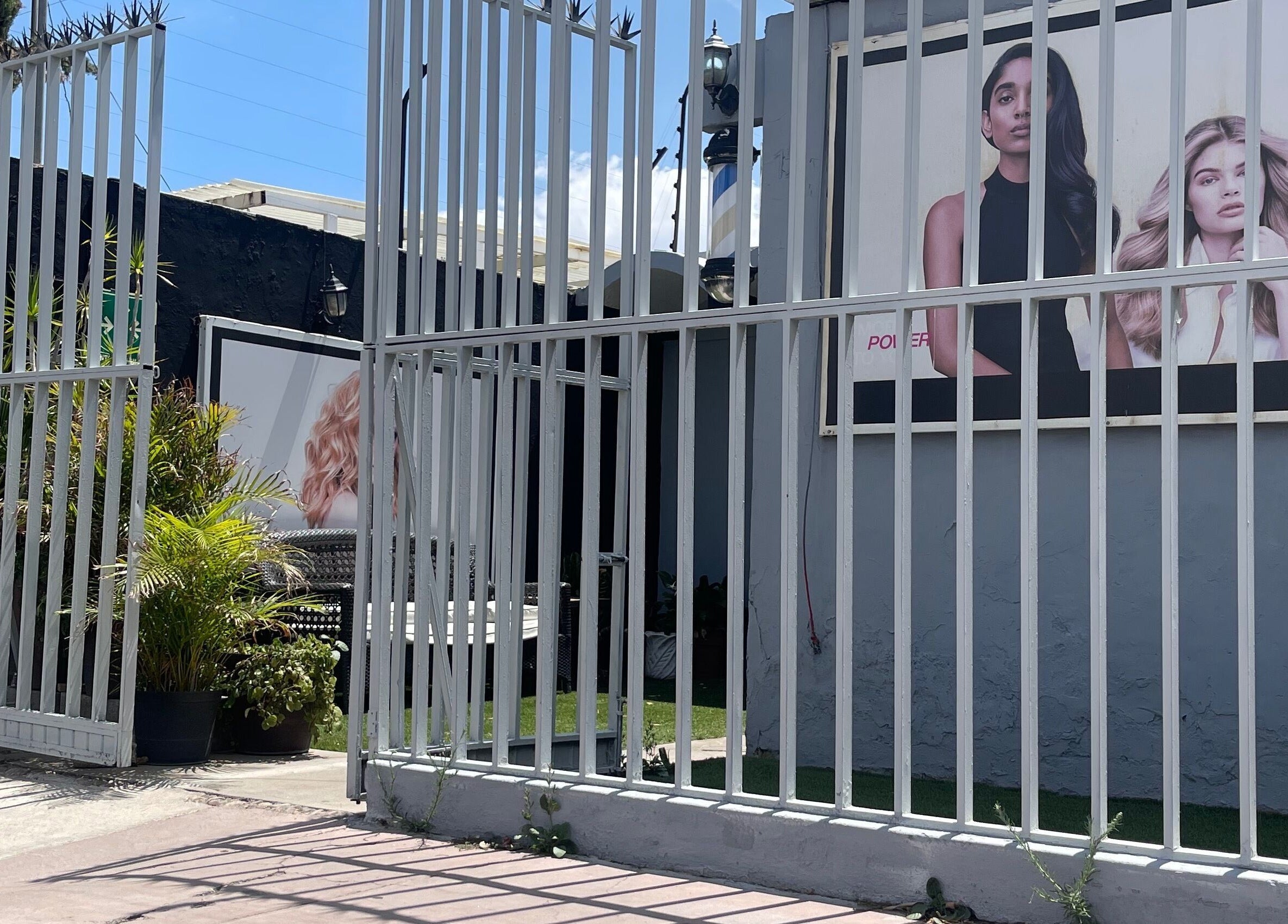 Entrada de Jan Marzé en Durango, Durango, MX con imágenes de estilo y peinados modernos.