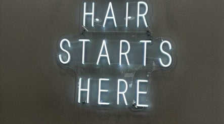 Immagine 3, Ally’s Mobile Hairdressing
