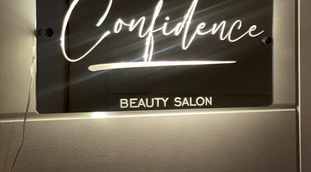 Confidence Beauty slika 2