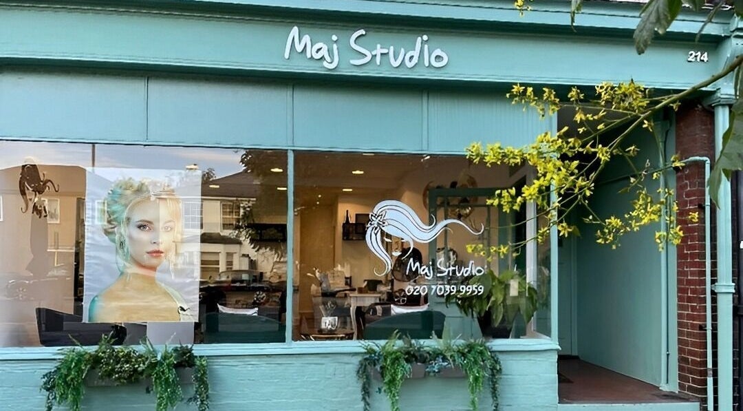 Front view of MAJ STUDIO hair and beauty salon located in Twickenham, England, GB.