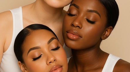 KM BEAUTY HOUSE