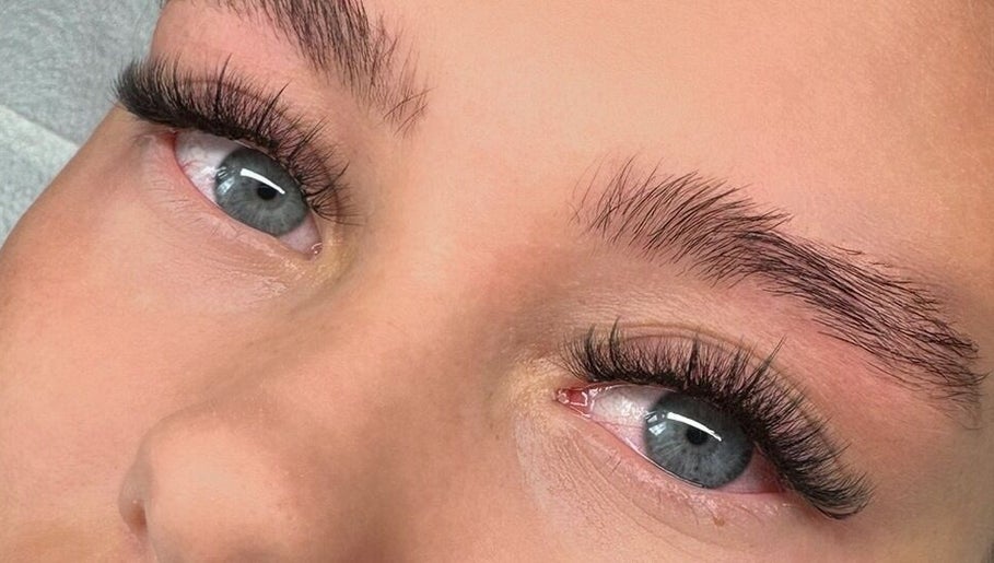 BEAUTY BY ANASTASIA || LASH&HAIR EXTENSION obrázek 1