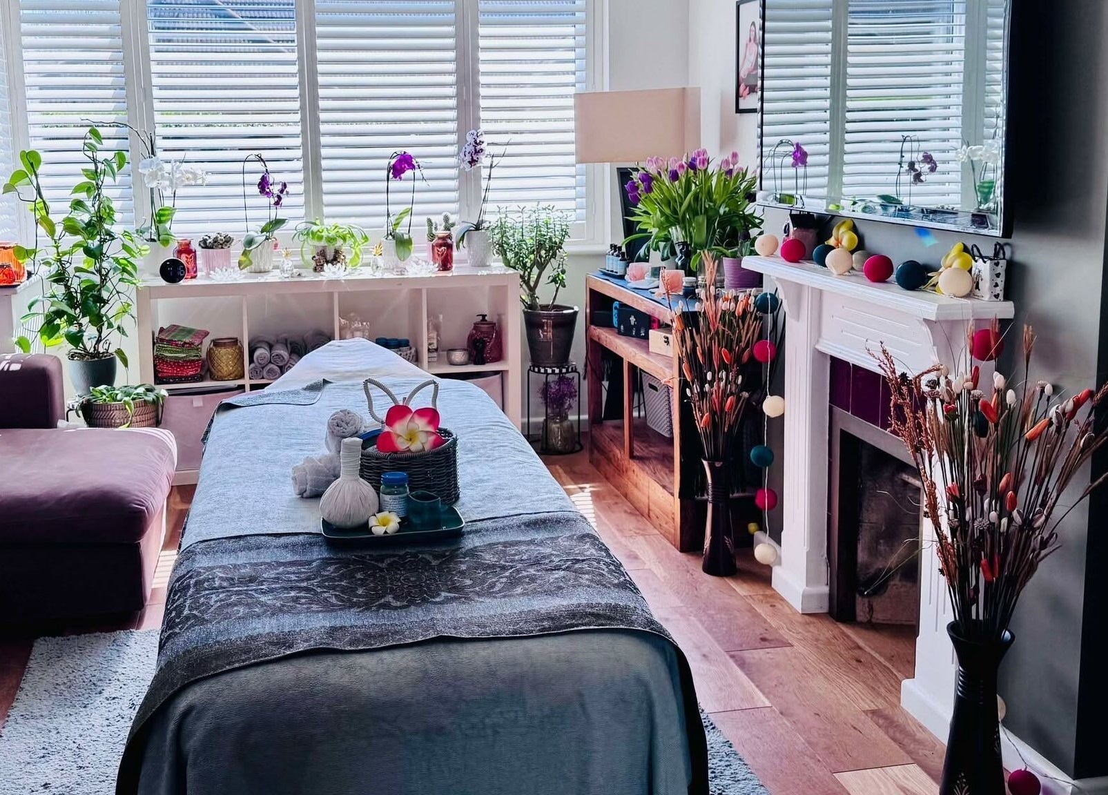 Relaxing space at Yupin Thai Massage in Brighton, Brighton And Hove, England, GB, with cozy decor and peaceful ambiance.