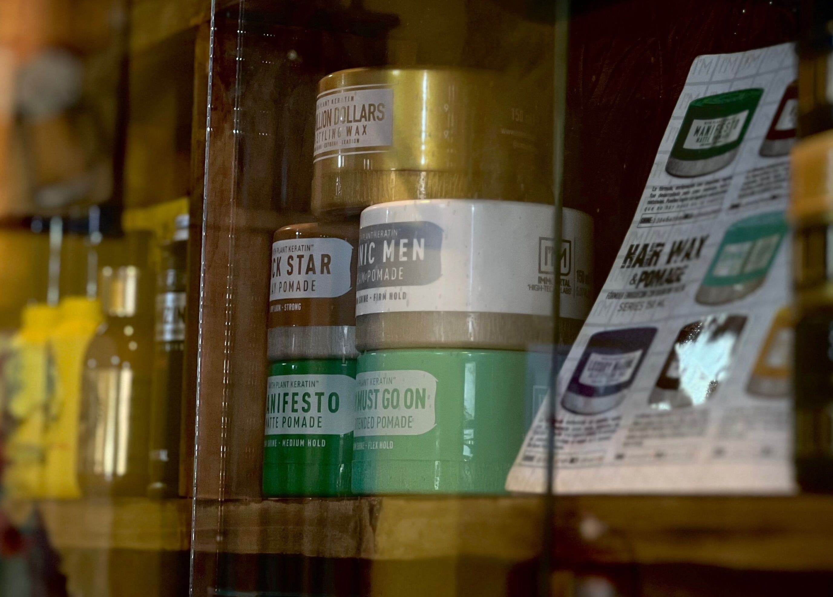 Productos de estilizado en Caballeros Barbería Casa Central, Luque, Central, PY.