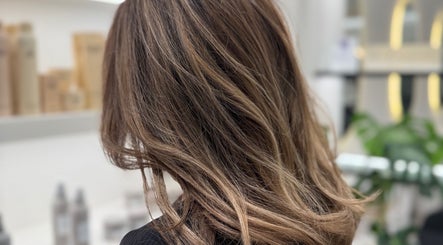 Maya Hair symphony afbeelding 2