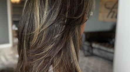Hair by Sonnie, bild 2