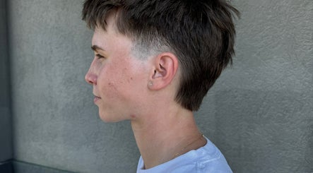 Hair by Sonnie, bild 3