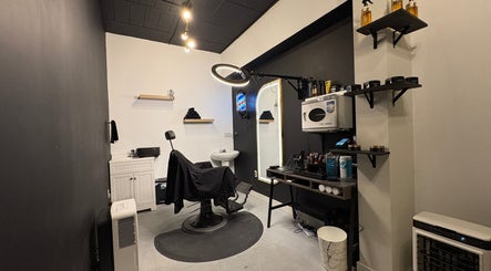 The King's Barber Studio. image 2