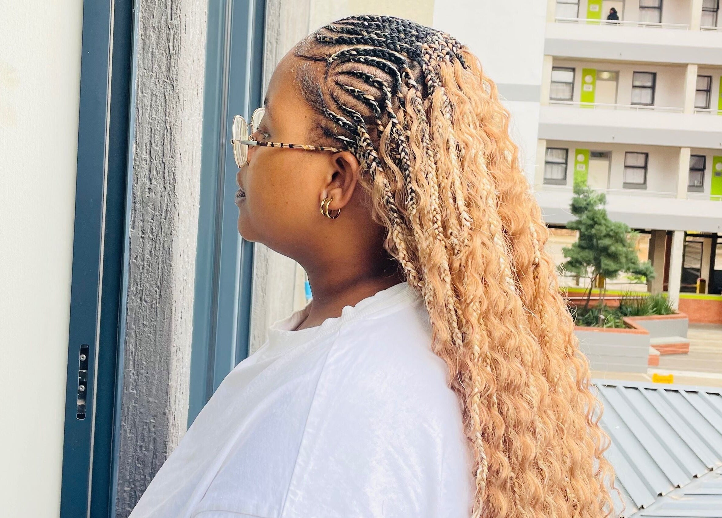 Stylish braids at Sphiwe Beauty Studio, Pretoria, Gauteng, ZA, showcasing intricate hair artistry.