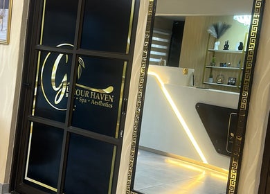 Entrance of Glamour Haven Beauty in Johannesburg, Gauteng, ZA featuring chic decor and modern design.