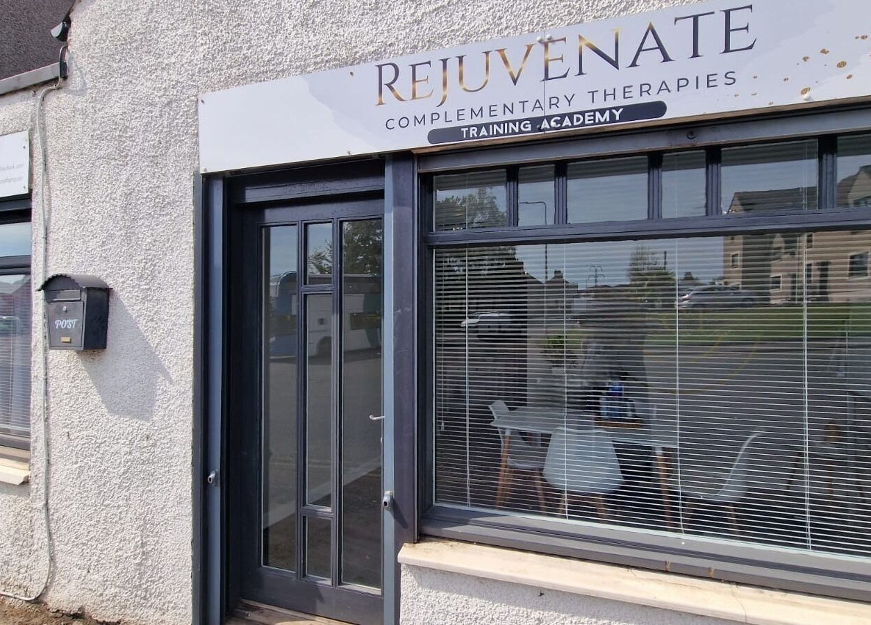 Boyd Beauty exterior in Kennoway, Scotland, GB displaying modern glass entrance.