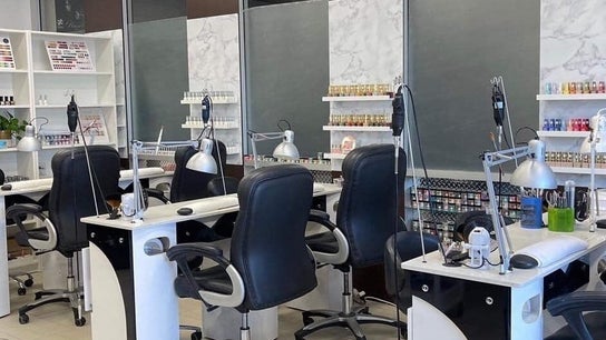 Heart Nail Studio