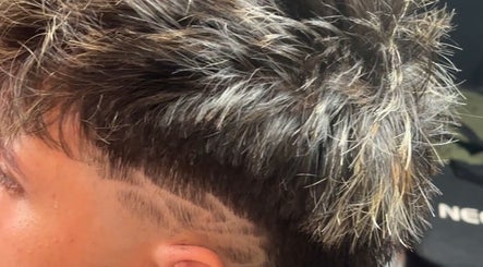 Gambar Alvarez_barber 2