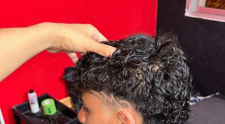 Gambar Alvarez_barber 3