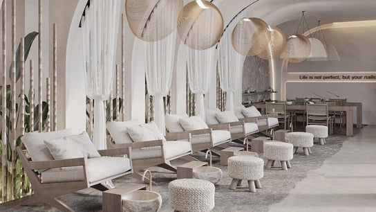 Petanu Salon