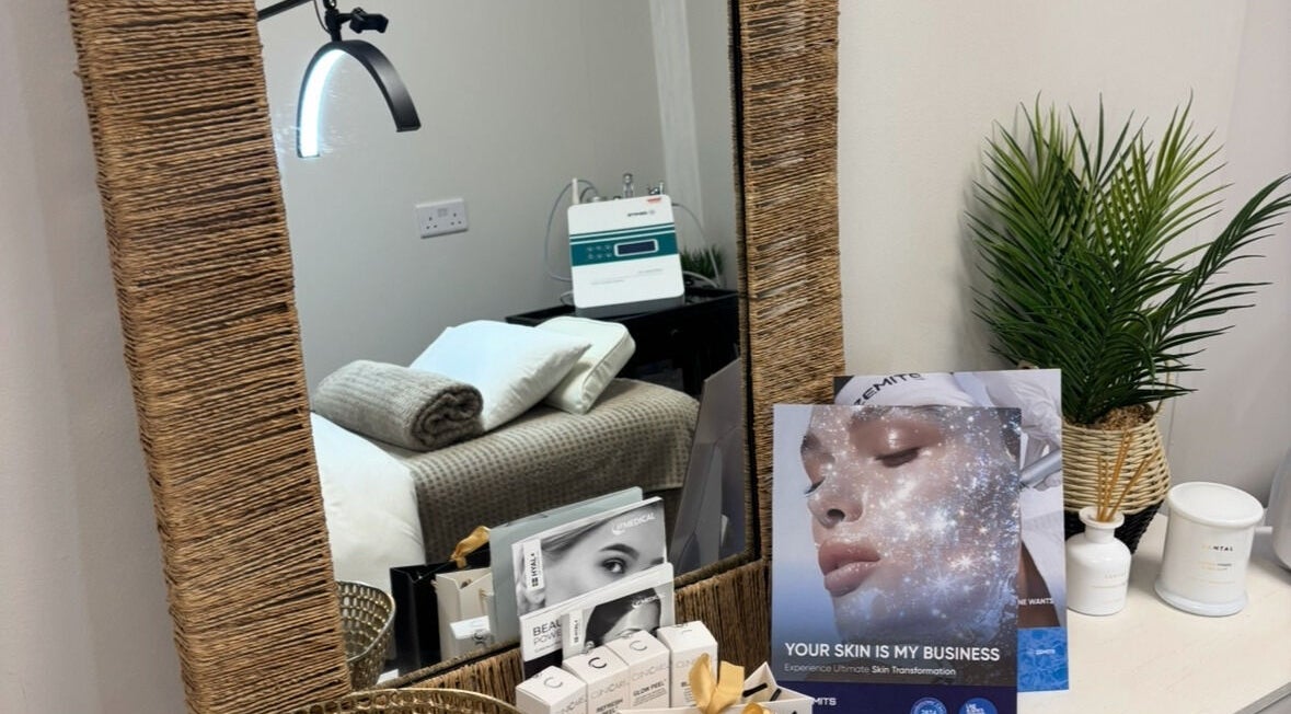 Reflective beauty setup at Skin Love Era, Maidstone, England, GB with a relaxing treatment room ambiance.