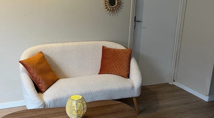 Coin salon confortable à Le Secret M, Mouthe, Bourgogne-franche-comté, FR.