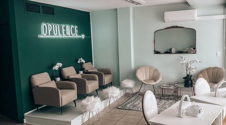 Opulence Strand