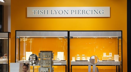 Elegant jewelry display at Tish Lyon Luxury Piercing & Jewellery Studio - Liverpool, England, GB.