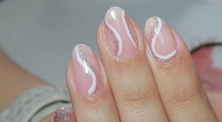 Tânia Ladeira Nails imagem 2