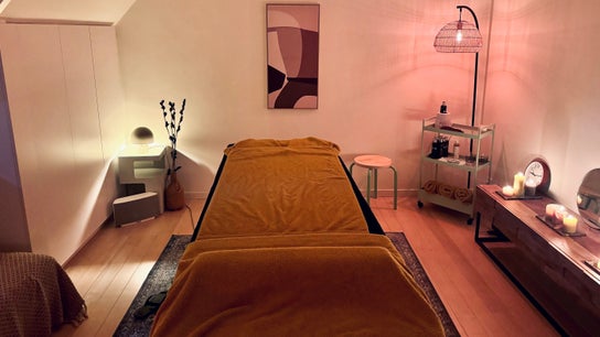 City Massage at Home by Emma