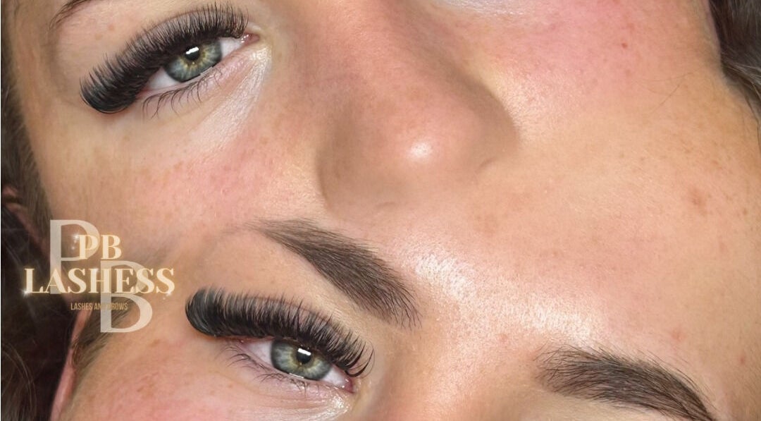 Close-up of expertly applied eyelash extensions at pblashess in Corby, England, GB.